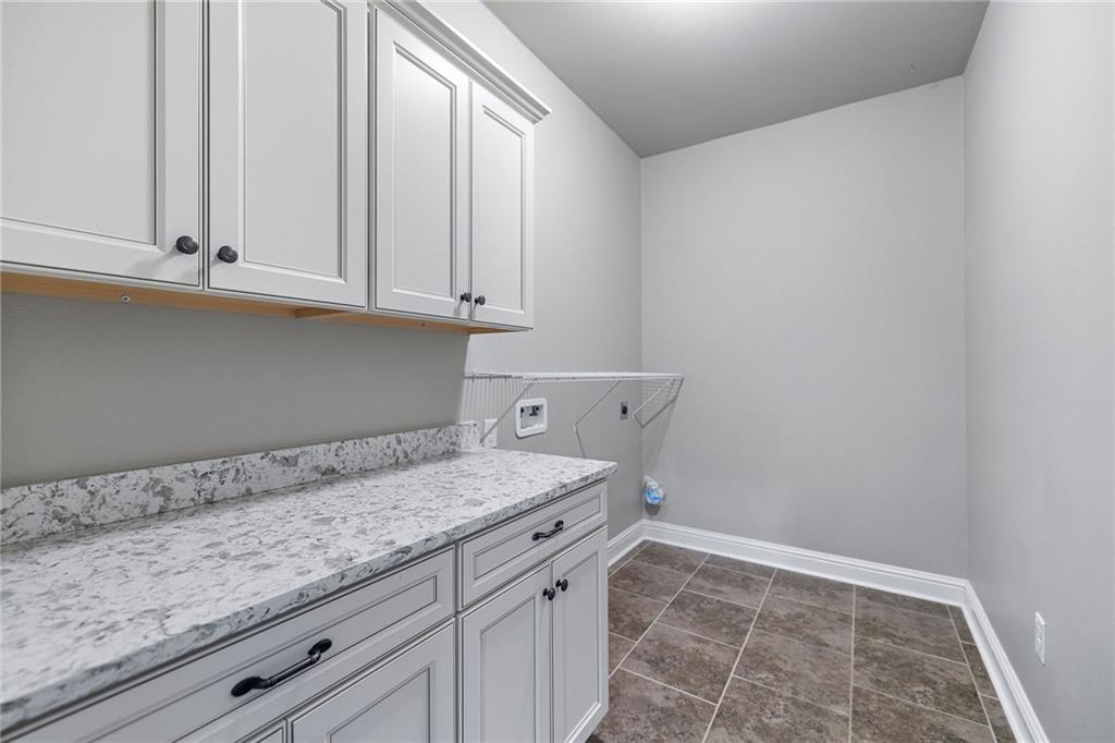 Hammond, Louisiana 70403, United States, 5 Bedrooms Bedrooms, ,2 BathroomsBathrooms,Residential,Pending,86884