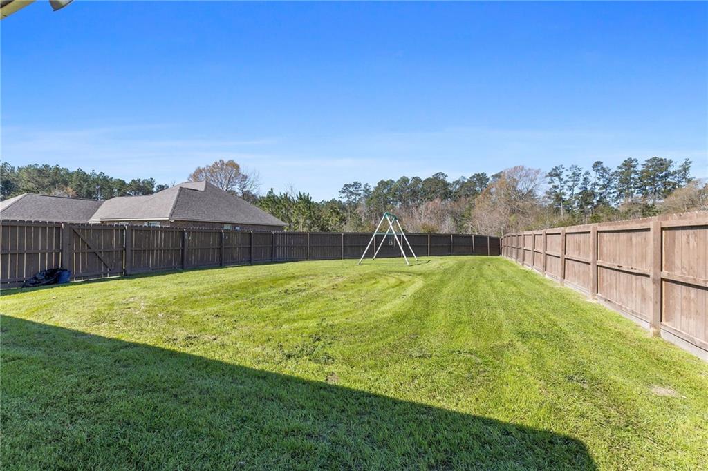 Hammond, Louisiana 70403, United States, 5 Bedrooms Bedrooms, ,2 BathroomsBathrooms,Residential,Pending,86884