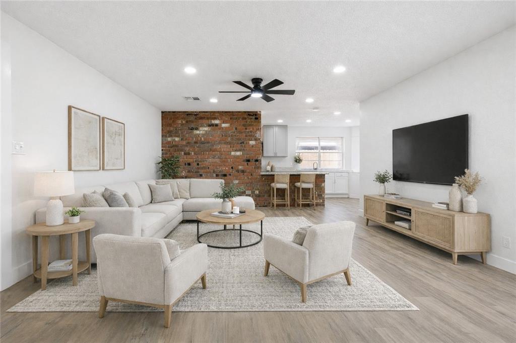 213 LASALLE Drive