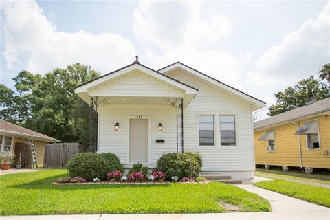 Photo of 533 MAPLE Avenue, Harvey, LA 70058 (MLS # 2548492)