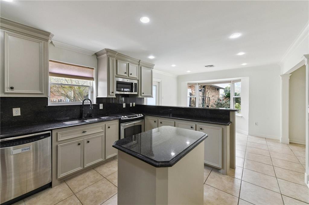 105 CHATEAU LATOUR Drive