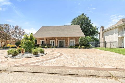 105 CHATEAU LATOUR Drive Kenner LA 70065