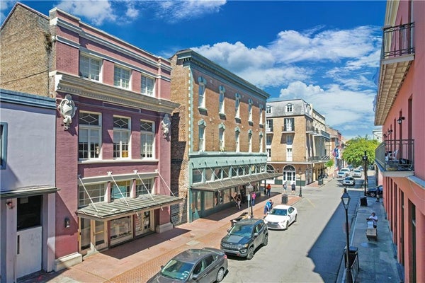 237 DAUPHINE ST APT 1, NEW ORLEANS, LA 70112 - Image 2f164859d311d3ca726650ac480cd42e/447428068