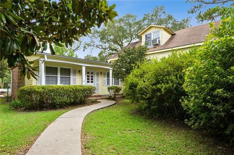Photo of 830 S MADISON Street, Covington, LA 70433 (MLS # 2564722)