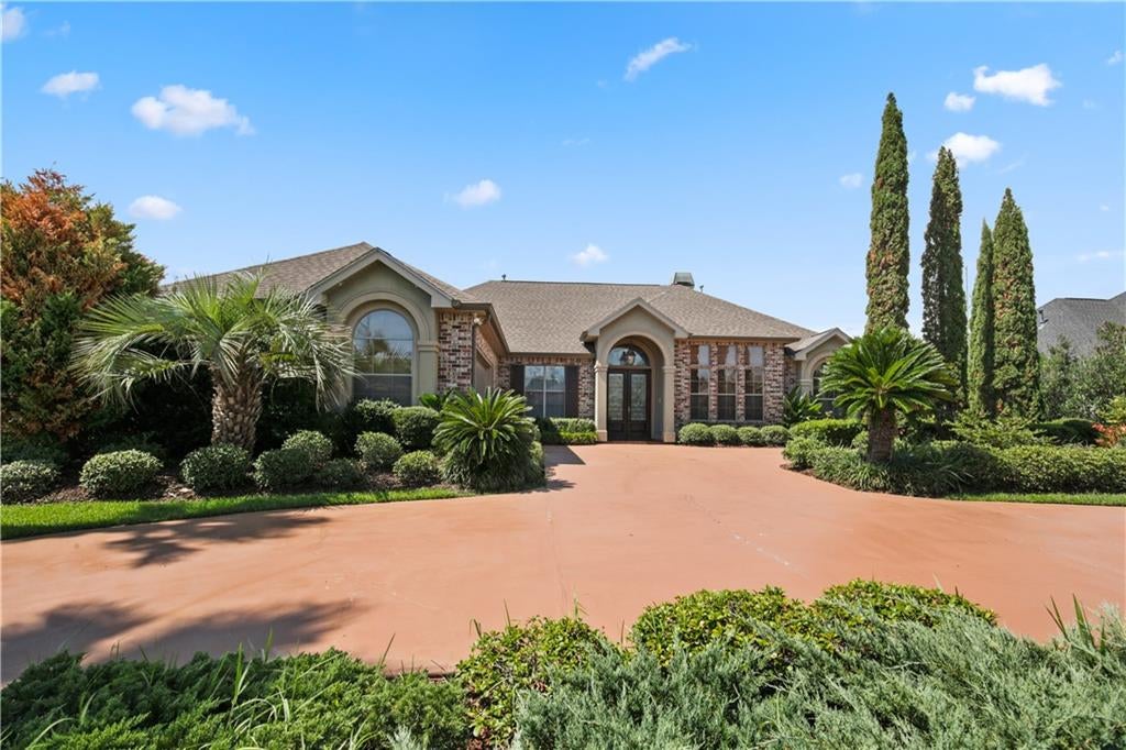 257 E AUGUSTA Lane