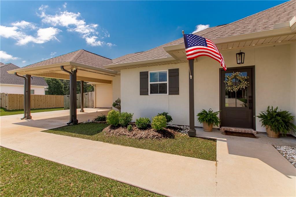 18166 GREY WOLF Trail