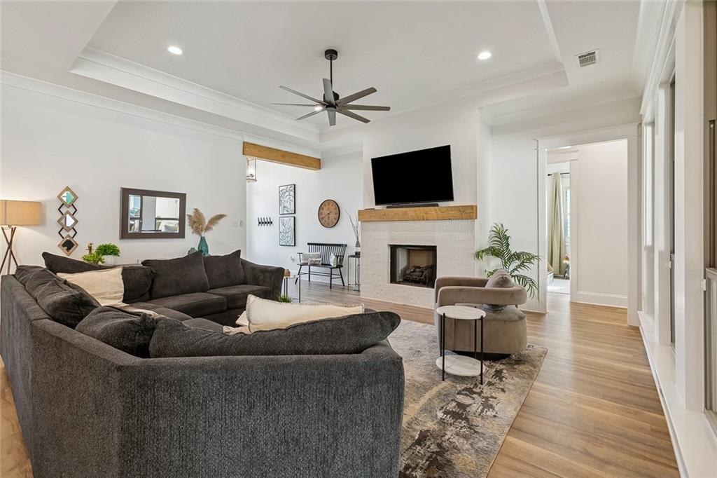 7104 GREEN HERON Drive