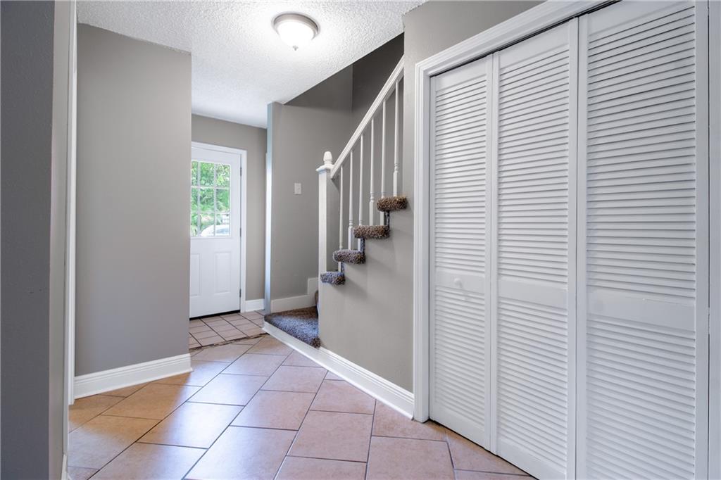 318 ORMOND MEADOWS Drive A