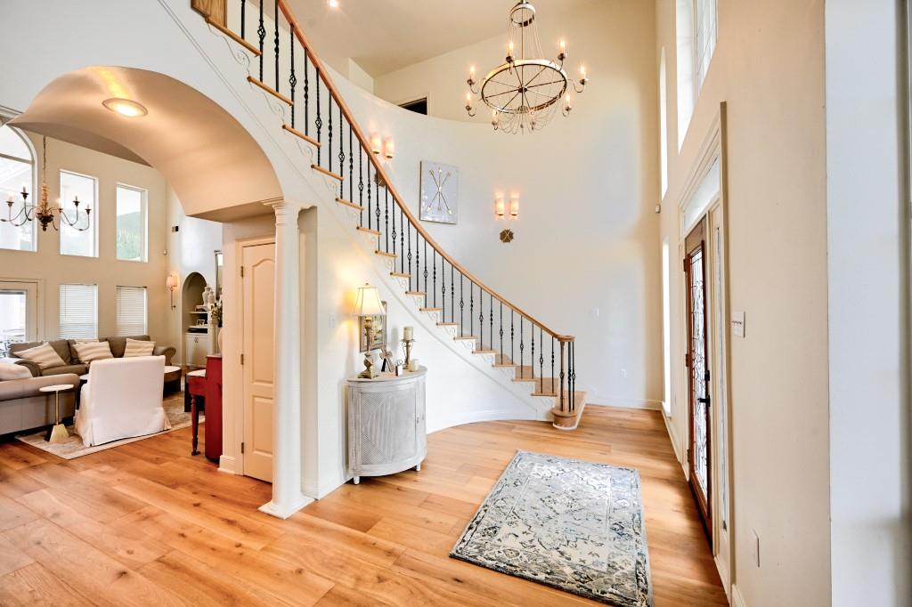 121 DESTIN Lane