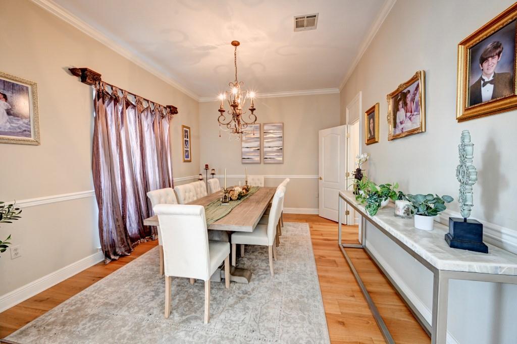121 DESTIN Lane