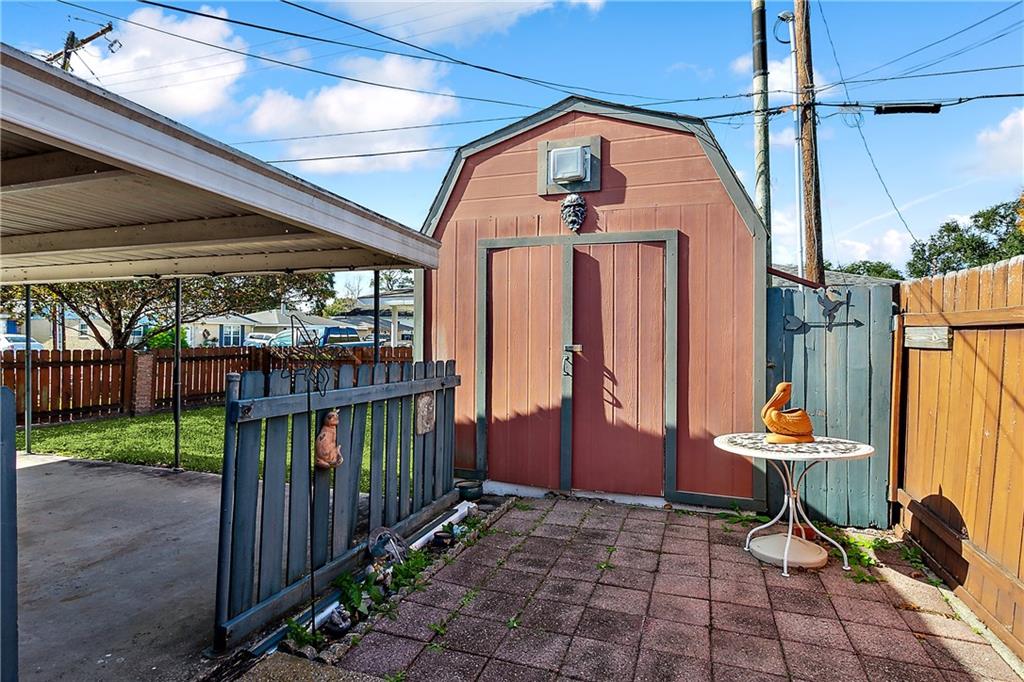 Marrero, Louisiana 70072, United States, 2 Bedrooms Bedrooms, ,2 BathroomsBathrooms,Residential,Pending,67751