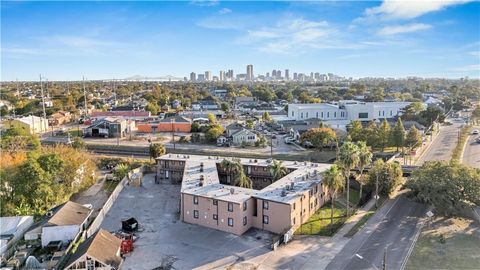 2300 N BROAD Street New Orleans LA 70122