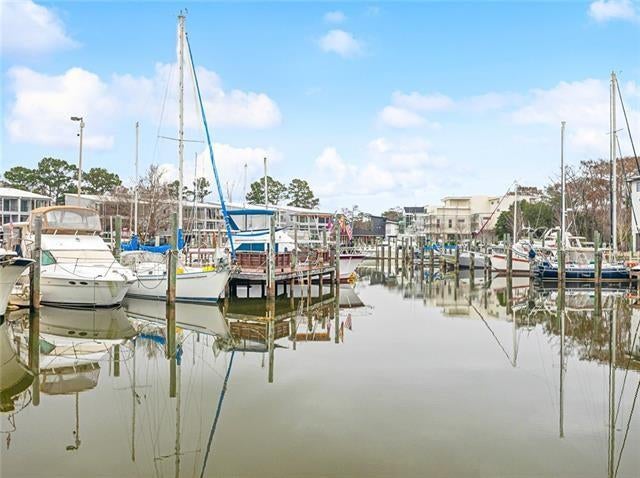 954 MARINA Boulevard