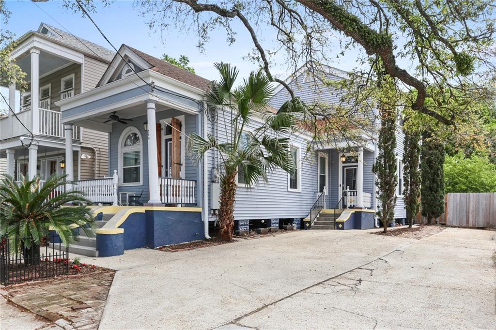 New Orleans, Louisiana 70119, United States, 3 Bedrooms Bedrooms, ,3 BathroomsBathrooms,Residential,Pending,61649