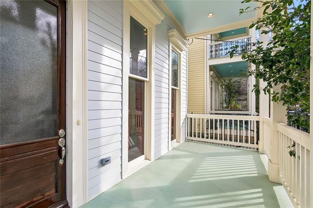 1370 72 MAGAZINE Street