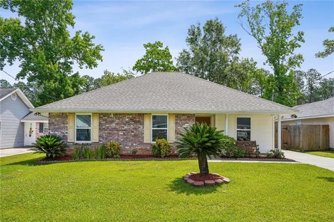 Photo of 70482 2ND Street, Covington, LA 70433 (MLS # 2558120)