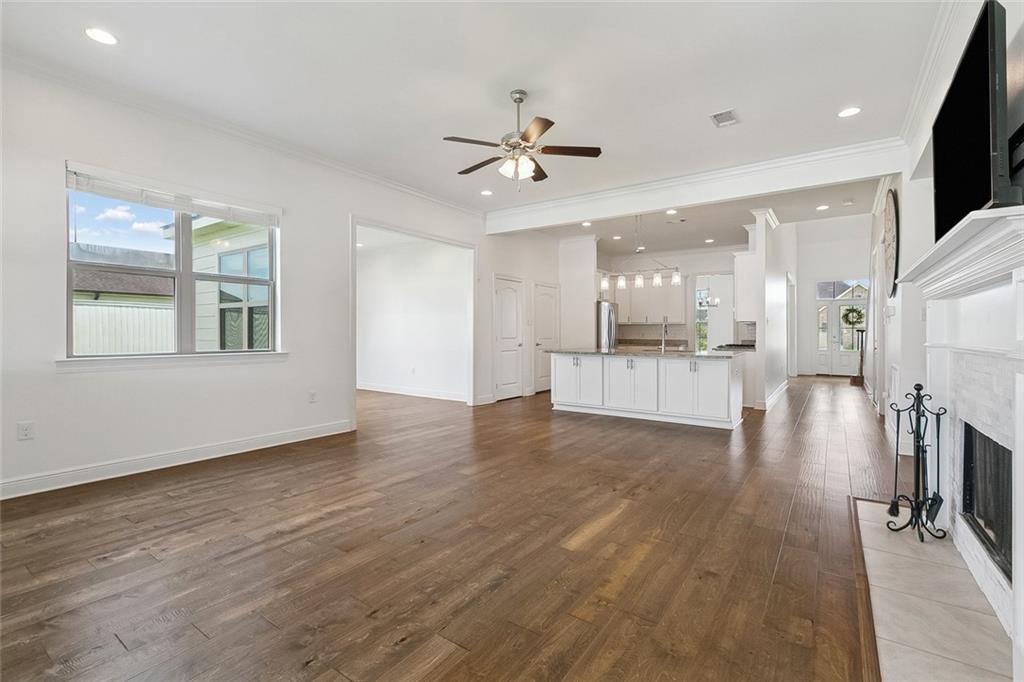 Properties 9563 SUGAR MAPLE Lane