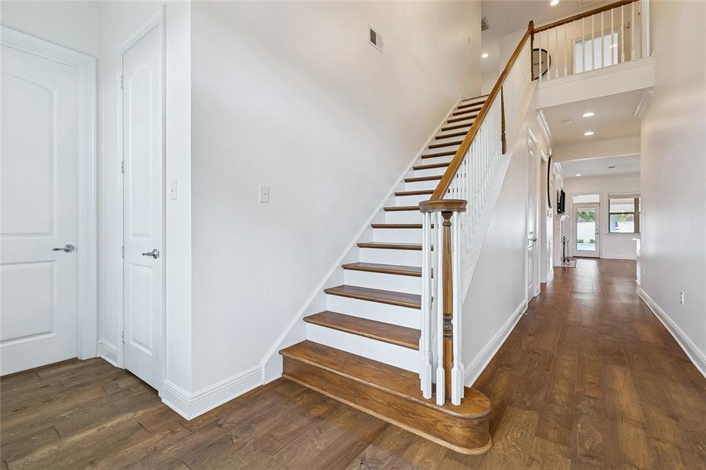 Properties 9563 SUGAR MAPLE Lane