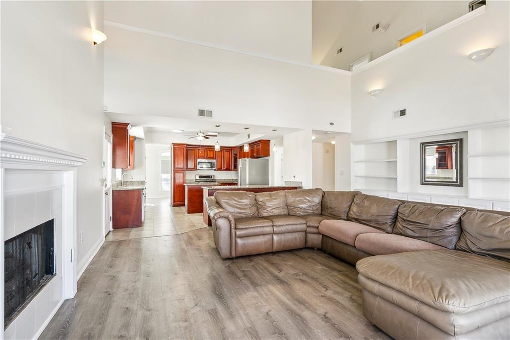 3225 COULON Drive