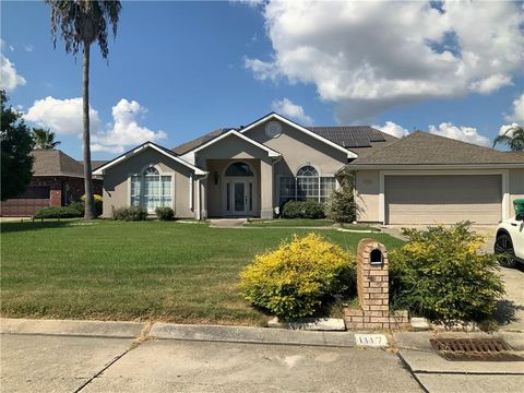 1117 LAKE LOUISE Drive Gretna LA 70056