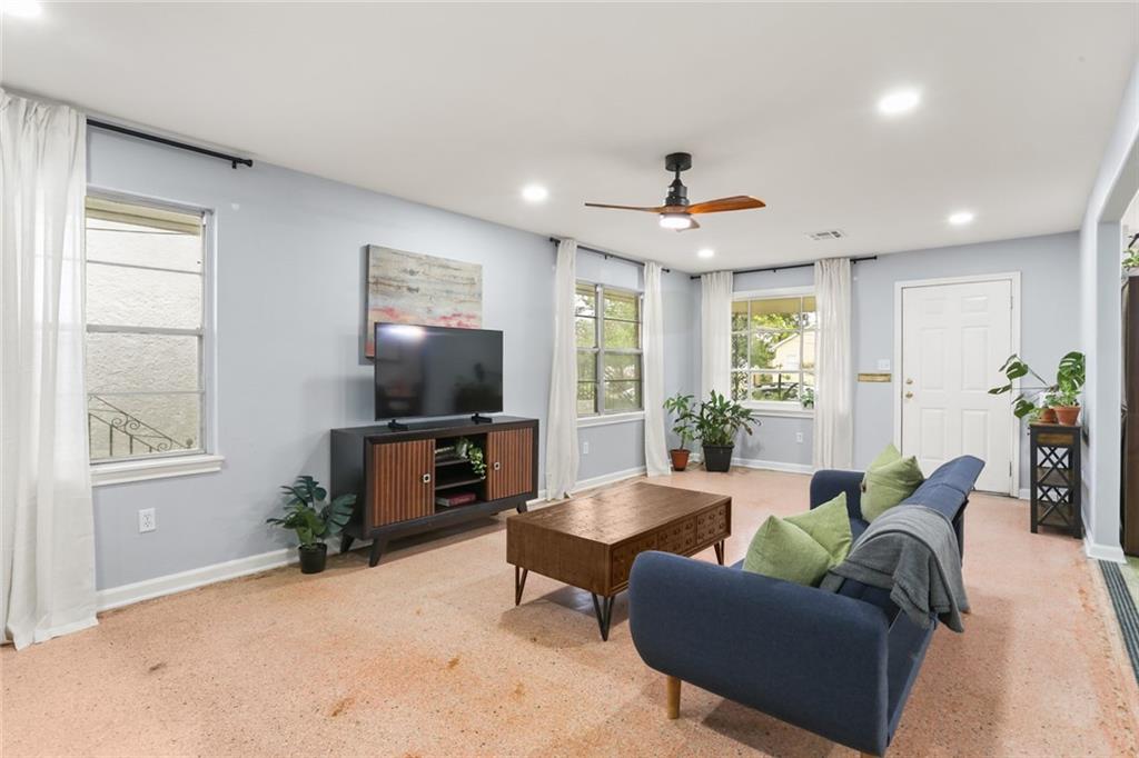 4413 FONTAINEBLEAU Drive