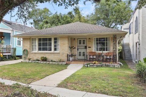4413 FONTAINEBLEAU Drive New Orleans LA 70125