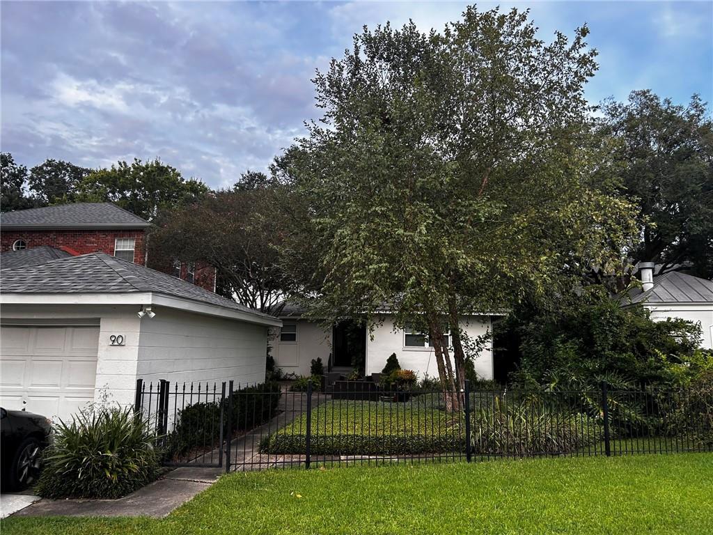 90 EGRET Street