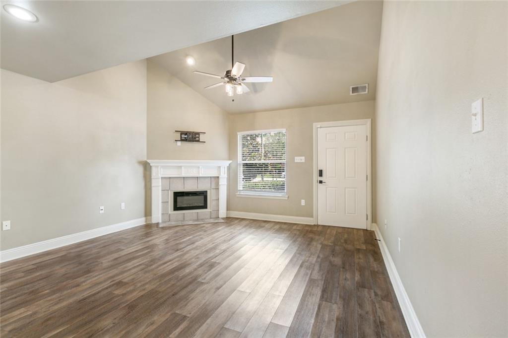 635 S VILLAGE Lane