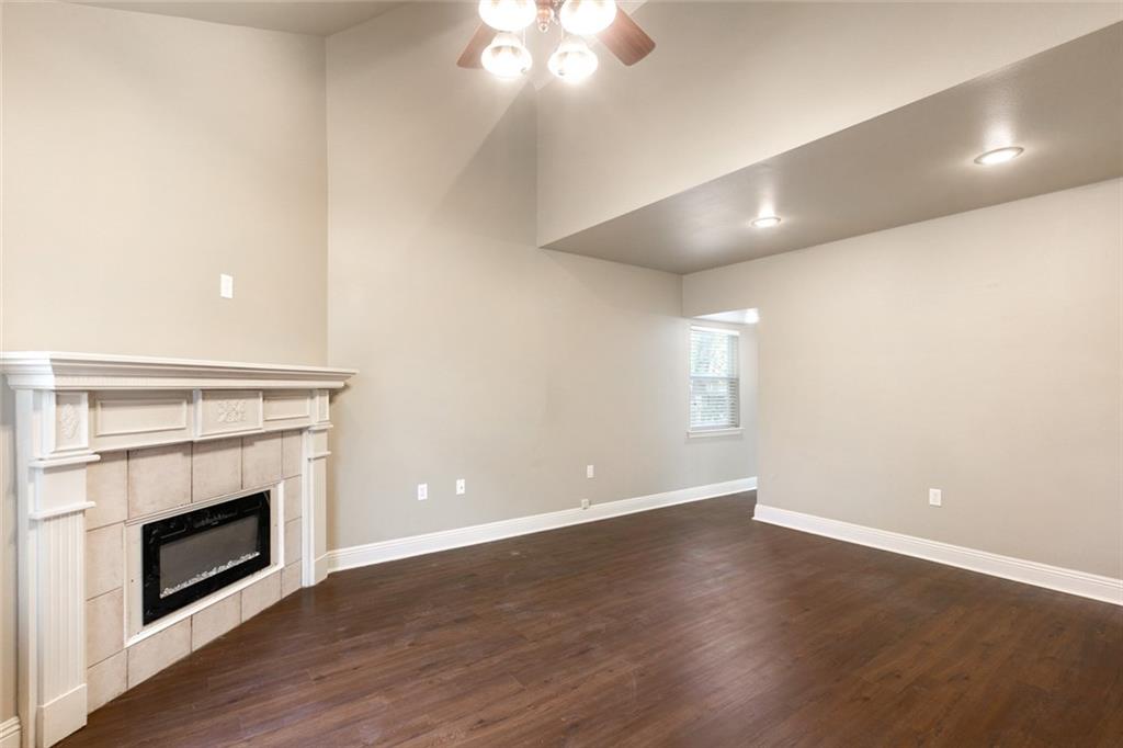 635 S VILLAGE Lane