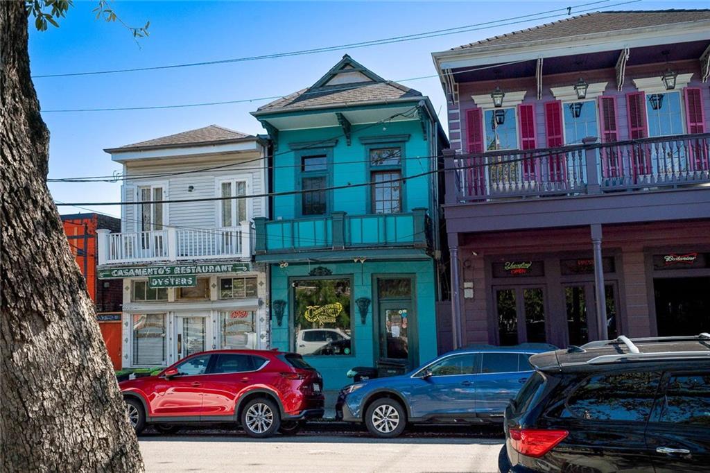 4332 MAGAZINE Street