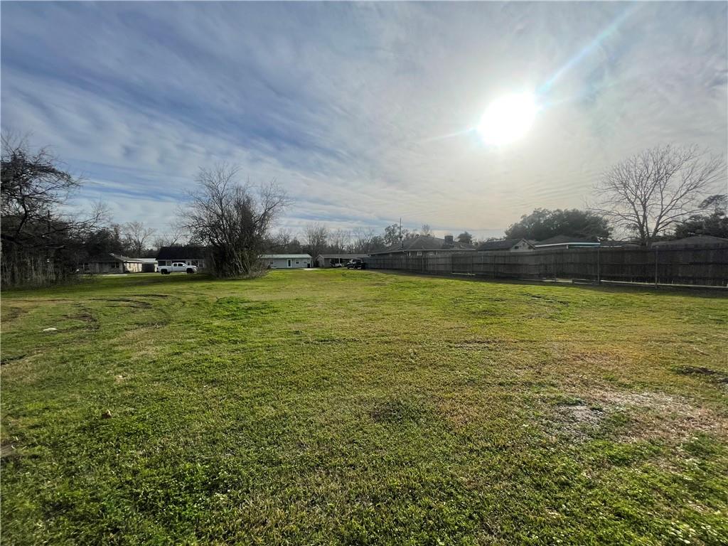 2912 RIVERBEND Drive