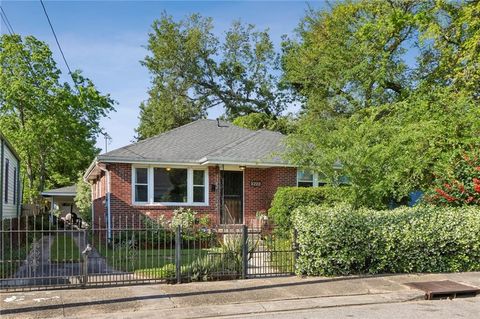 Photo of 5220 CHARTRES Street, New Orleans, LA 70117 (MLS # 2553835)