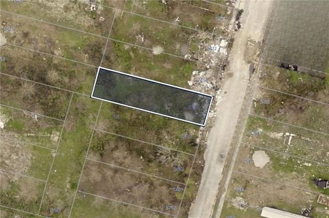 50247 LIZARDI. Street New Orleans LA 70117