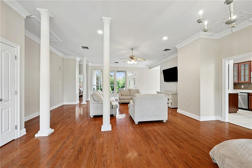101 BELINGTON Avenue