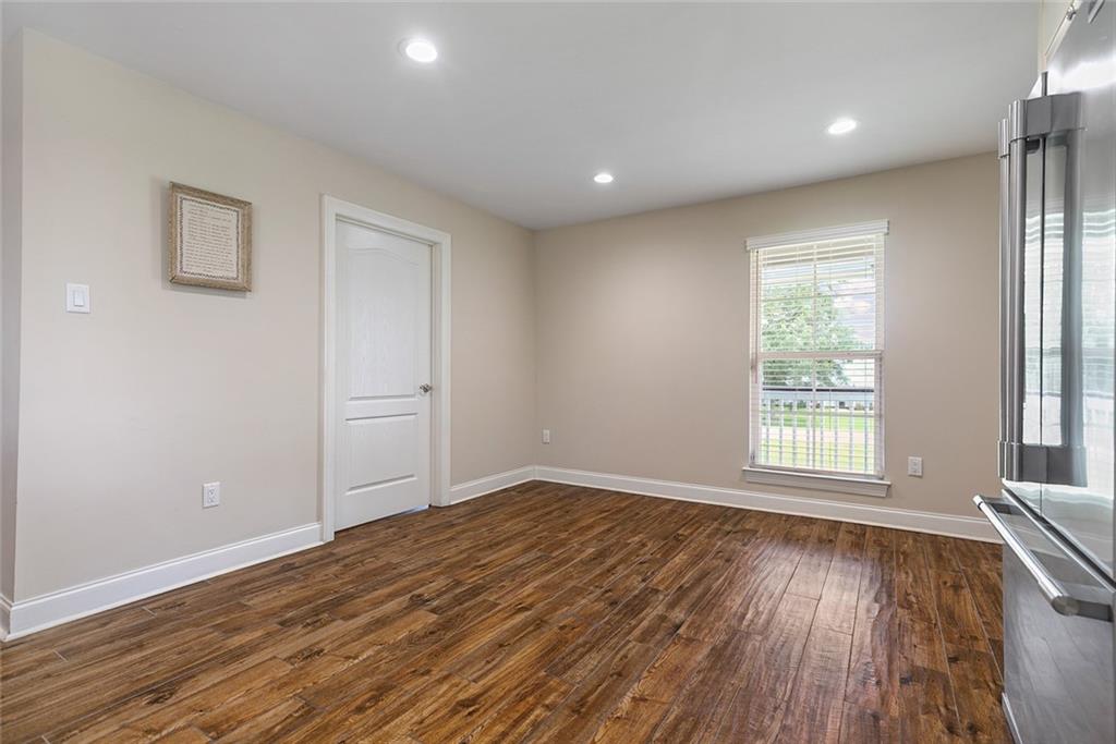 8089 HERMITAGE Drive