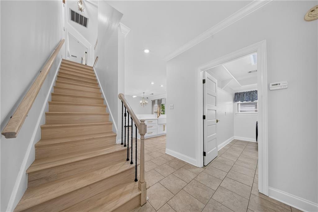 1612 MARINA Drive