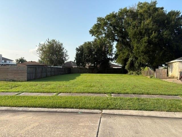 Photo 1 of 5 — 8340 FAIRFAX Drive, Chalmette, LA 70043