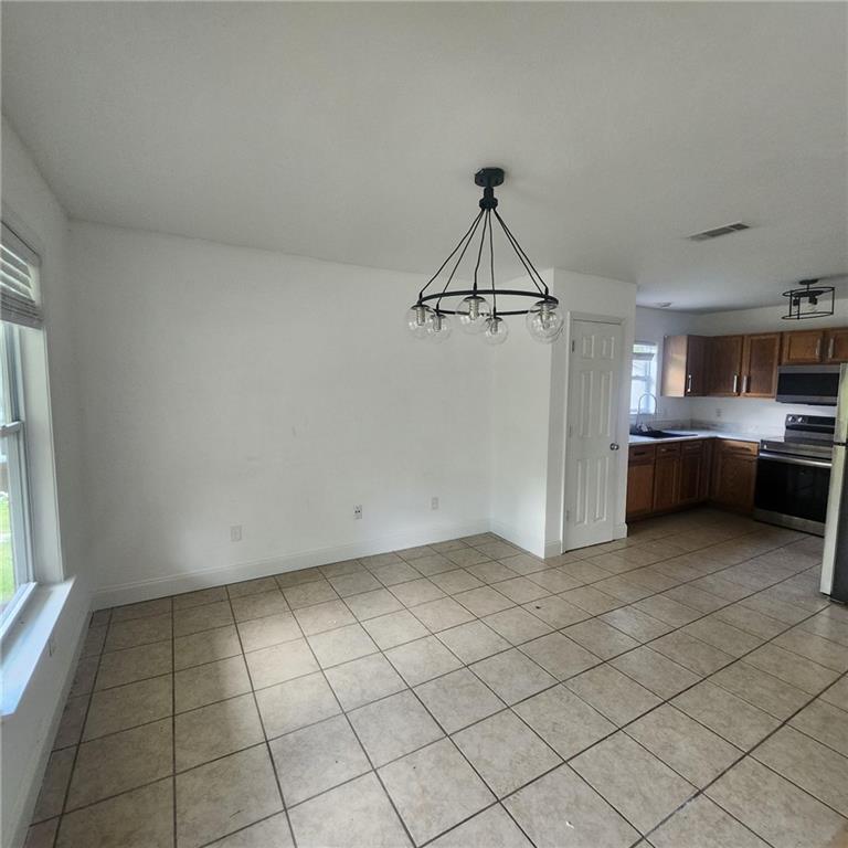 26202 E BEECH Street