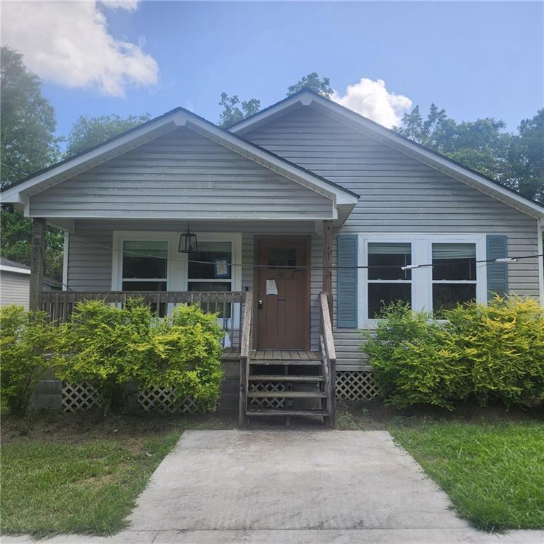 26202 E BEECH Street