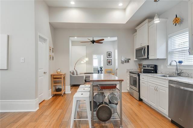 New Orleans, Louisiana 70115, United States, 7 Bedrooms Bedrooms, ,6 BathroomsBathrooms,Residential,Active,8292