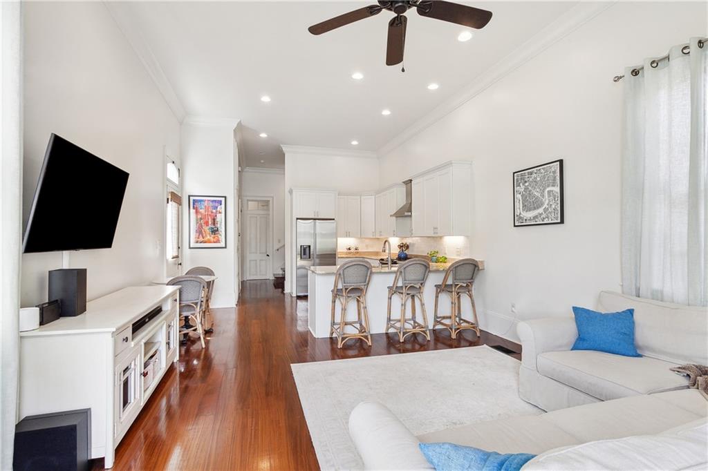 New Orleans, Louisiana 70118, United States, 3 Bedrooms Bedrooms, ,3 BathroomsBathrooms,Residential,Active,86244