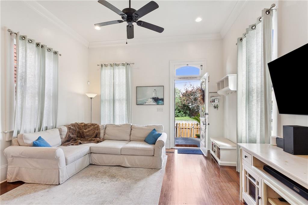 New Orleans, Louisiana 70118, United States, 3 Bedrooms Bedrooms, ,3 BathroomsBathrooms,Residential,Active,86244