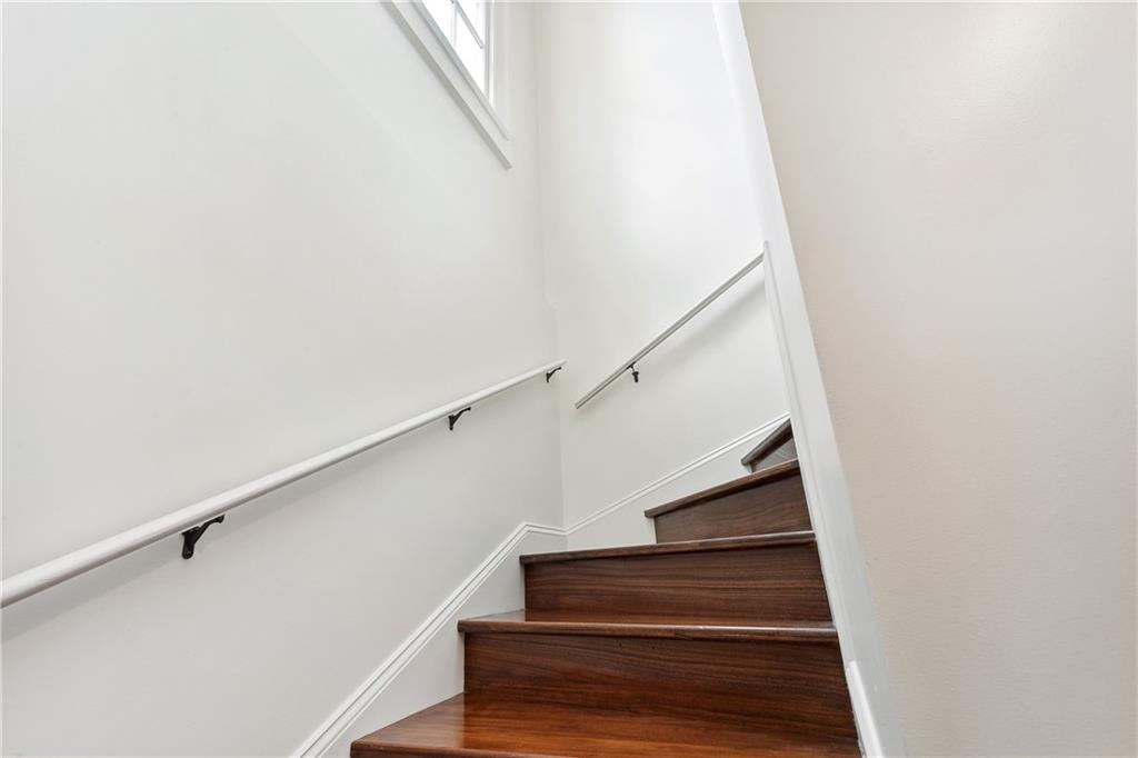 New Orleans, Louisiana 70118, United States, 3 Bedrooms Bedrooms, ,3 BathroomsBathrooms,Residential,Active,86244
