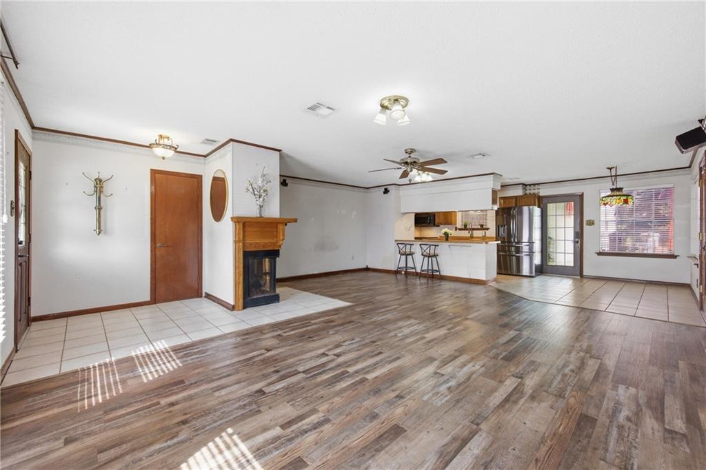 155 DESTREHAN Drive