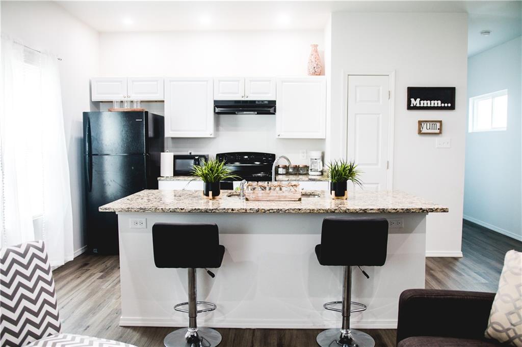 1117 29 S DUPRE Street