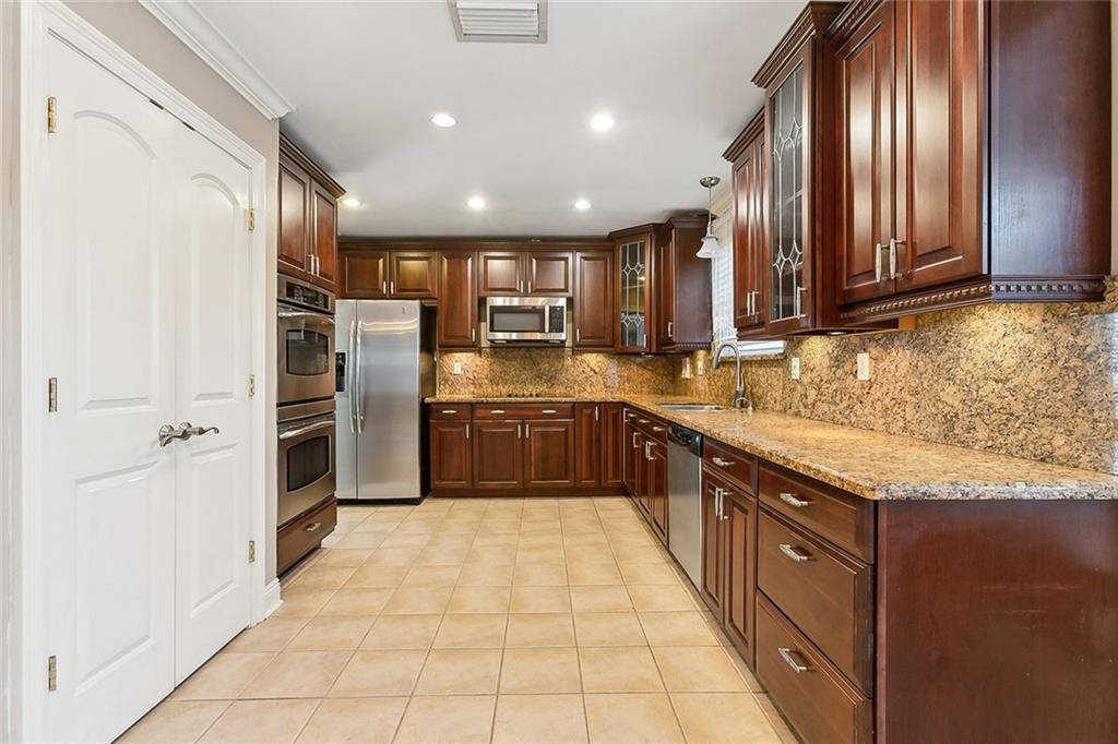 4113 LAKE TRAIL Drive
