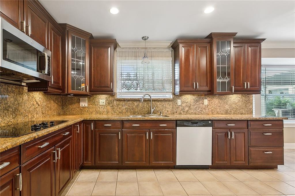4113 LAKE TRAIL Drive