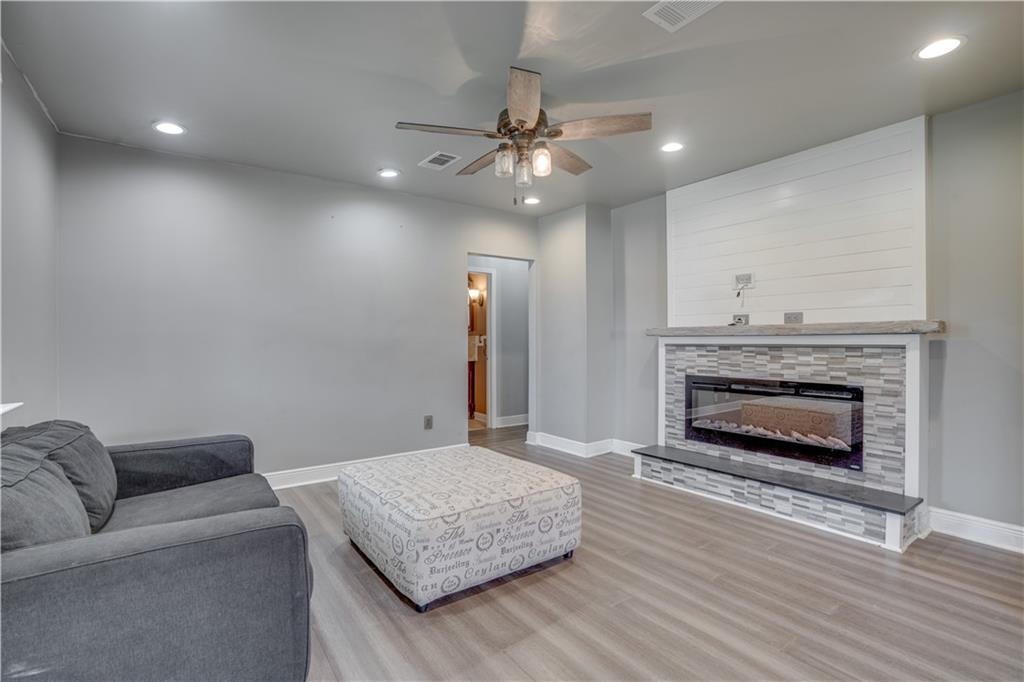 526 HONORE Drive