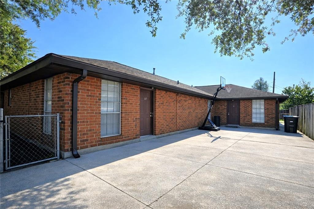 117 J (A & B) Street