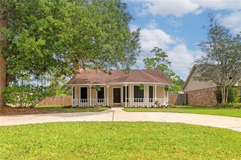 Photo of 800 HUNTWYCK Circle, Slidell, LA 70460 (MLS # 2554197)